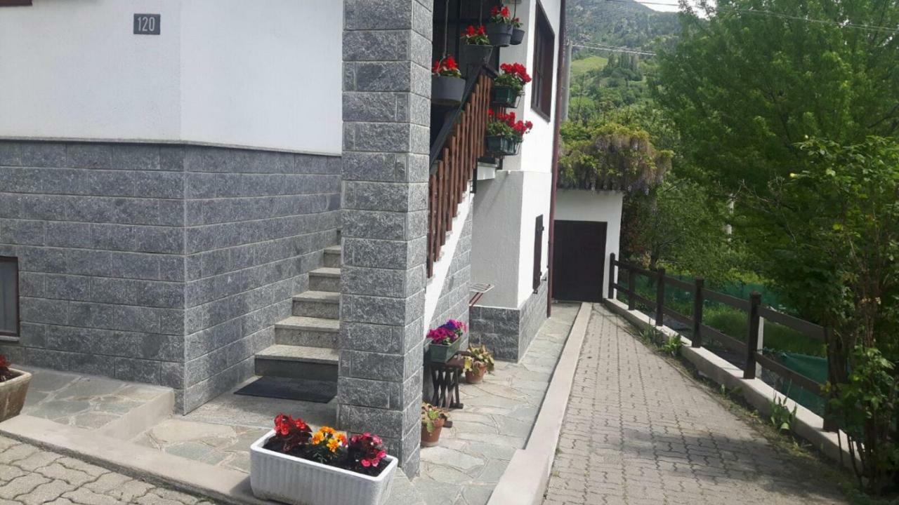 Casa Vacanze Germano Aosta Exterior foto